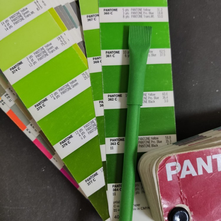 Ручка светло зелёная pantone 362с 2-й сорт